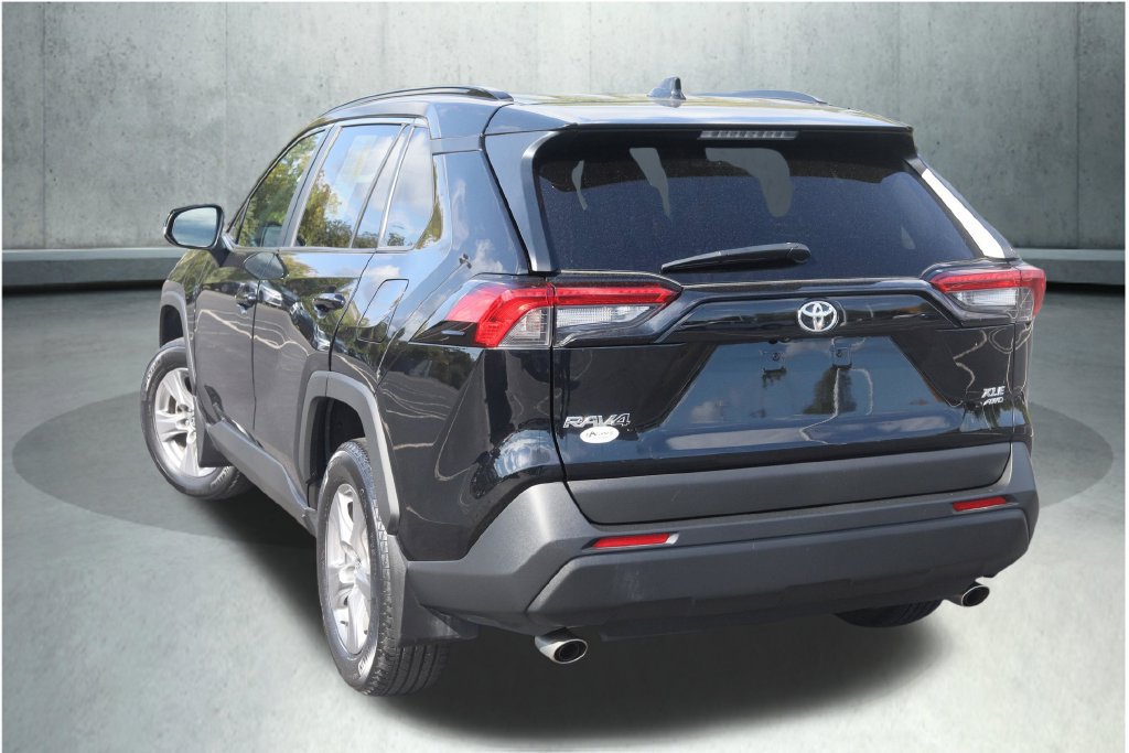 Used 2023 Toyota RAV4 XLE AWD/4WD image 31