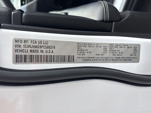 Certified 2023 Jeep Grand Cherokee Altitude AWD/4WD image 28