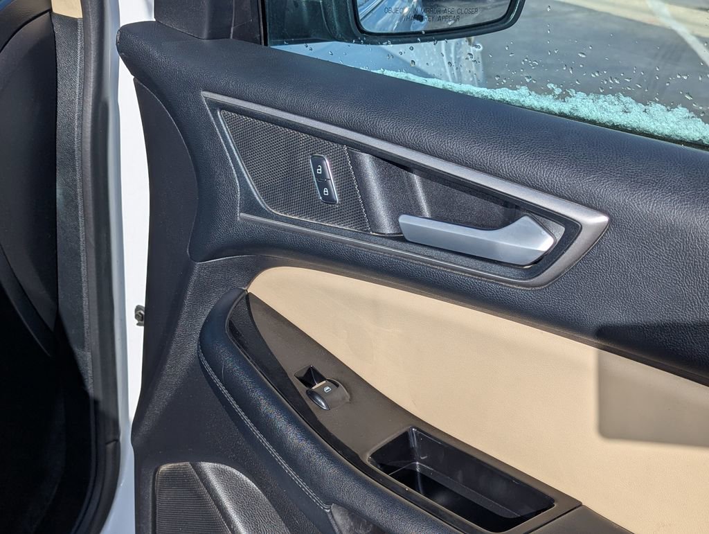 Used 2019 Ford Edge SEL w/ Equipment Group 201A AWD/4WD image 36