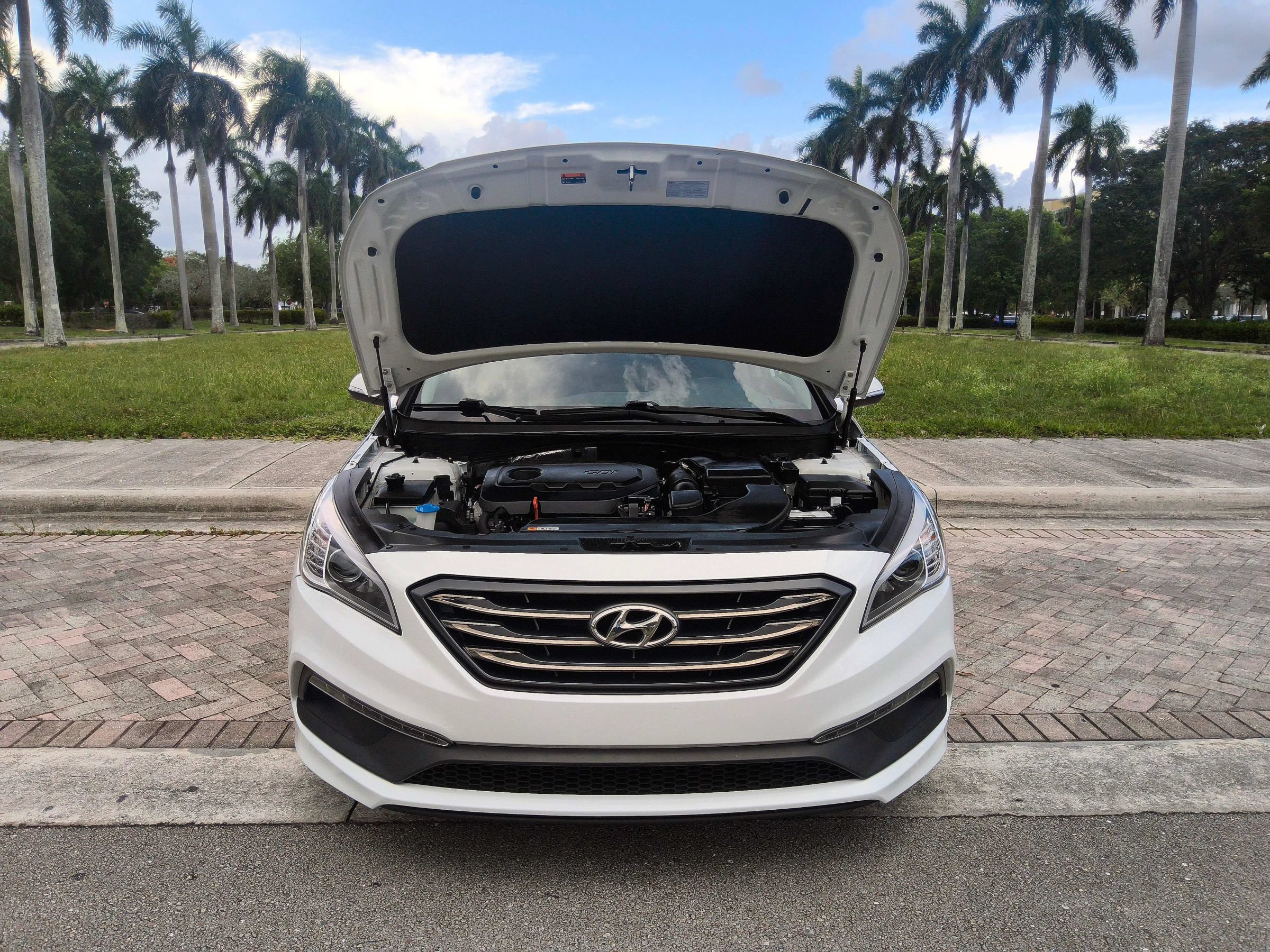 Used 2016 Hyundai Sonata Sport w/ Option Group 02 FWD image 41