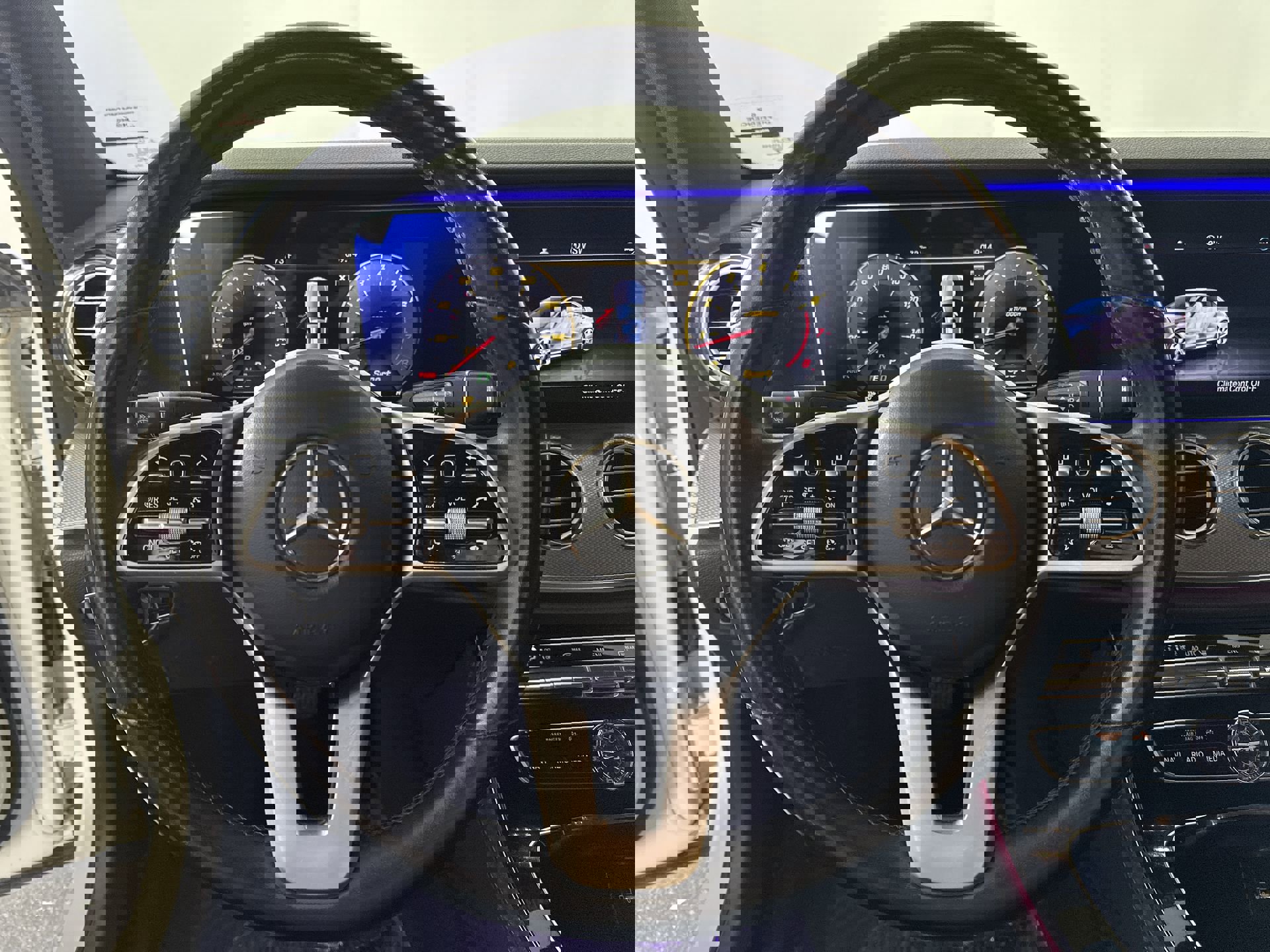 Used 2019 Mercedes-Benz E 300 image 18