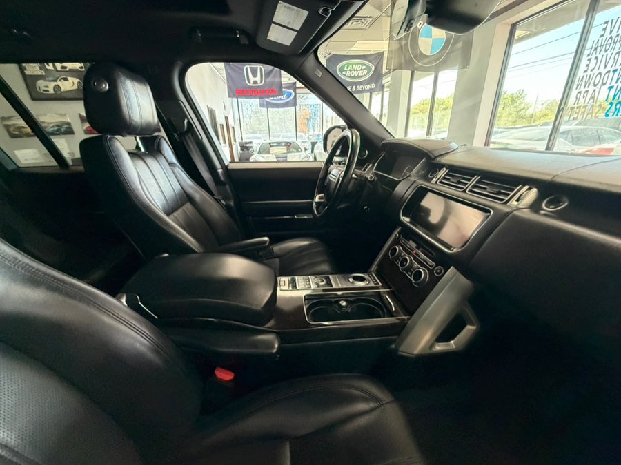 Used 2017 Land Rover Range Rover Supercharged AWD/4WD image 44