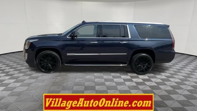 Used 2020 Cadillac Escalade ESV Premium Luxury AWD/4WD image 52