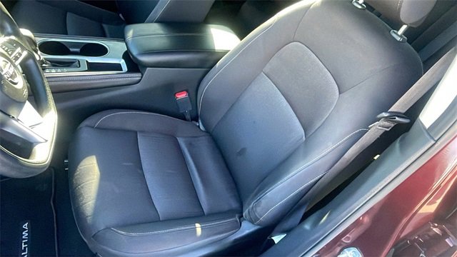 Used 2023 Nissan Altima 2.5 SV image 11