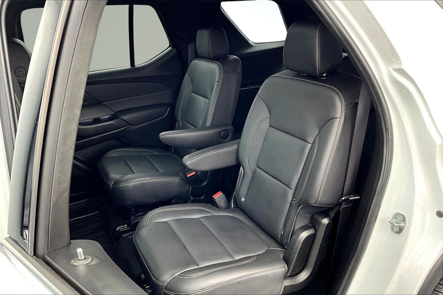 Used 2023 Chevrolet Traverse LT w/ LT Premium Package image 26