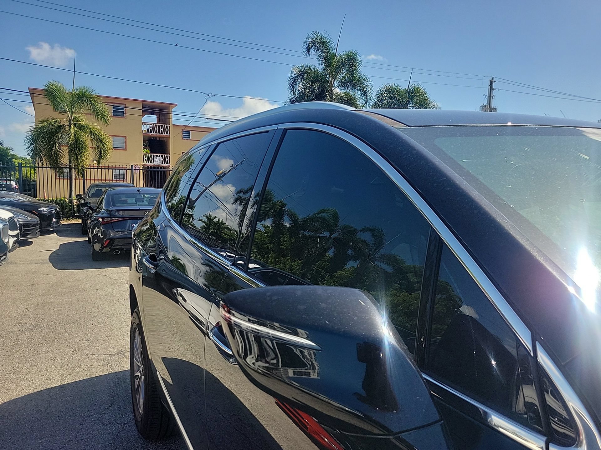 Used 2023 Buick Enclave Essence FWD image 6