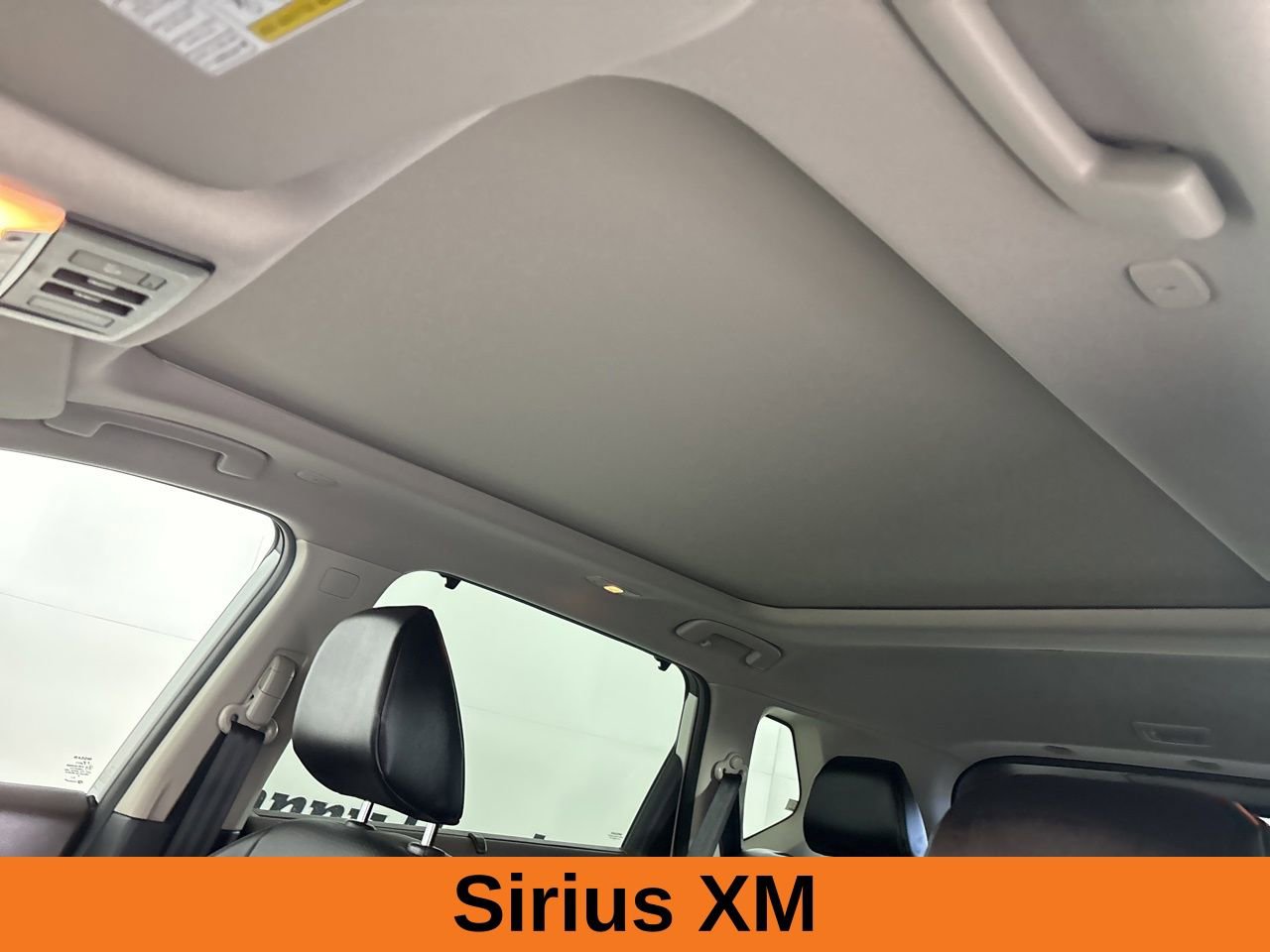 Used 2023 Nissan Rogue SV w/ SV Premium B Package image 11