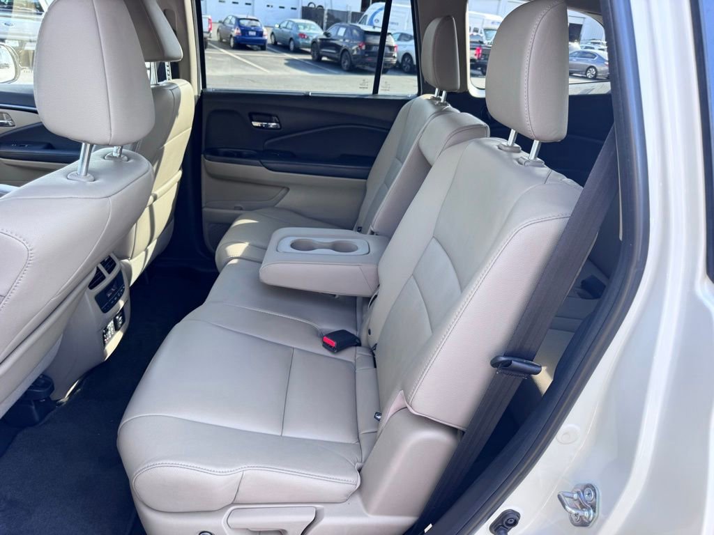 Used 2016 Honda Pilot Touring image 31