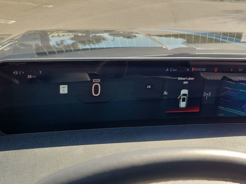 Used 2025 Ford Expedition Active image 21