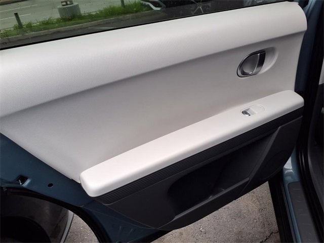 Certified 2022 Hyundai Ioniq 5 SE image 8