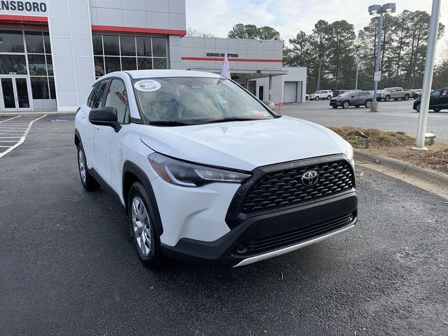 Used 2025 Toyota Corolla Cross L image 2