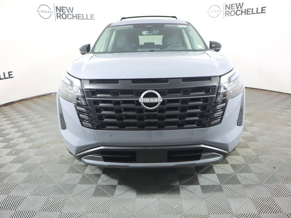 New 2026 Nissan Pathfinder Platinum w/ Cargo Package AWD/4WD image 2