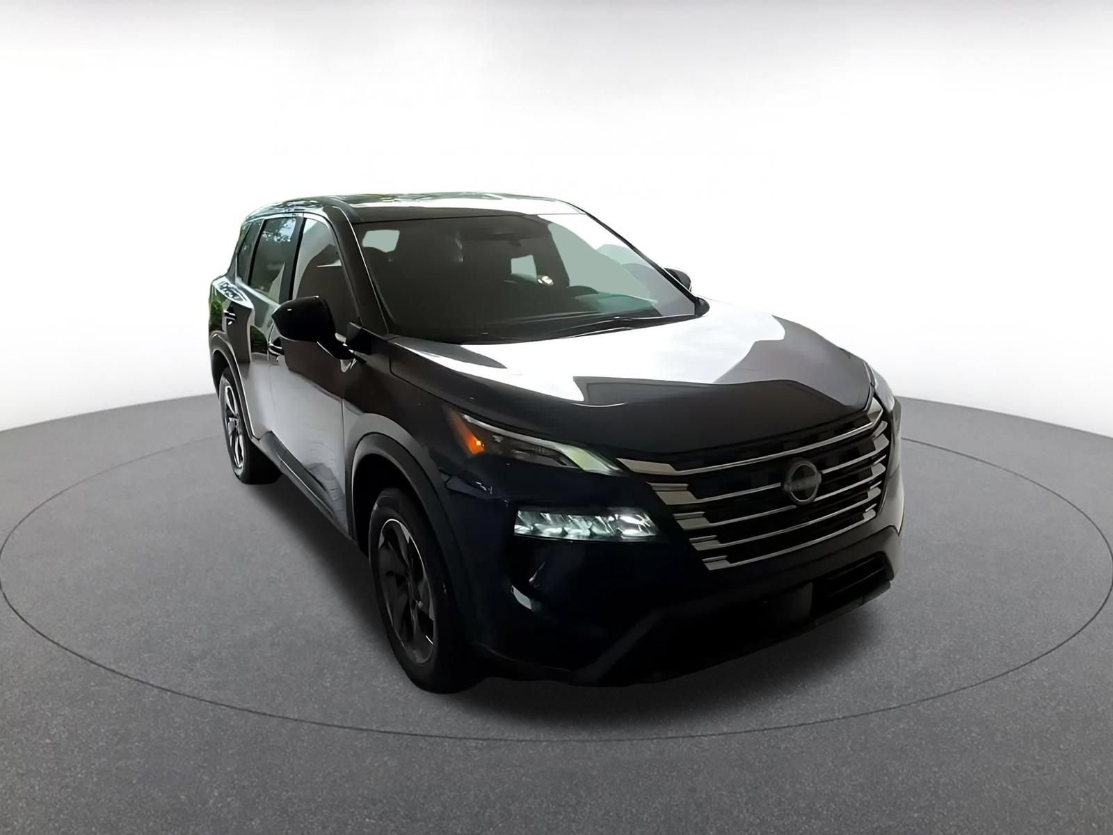 Used 2026 Nissan Rogue SV FWD image 3