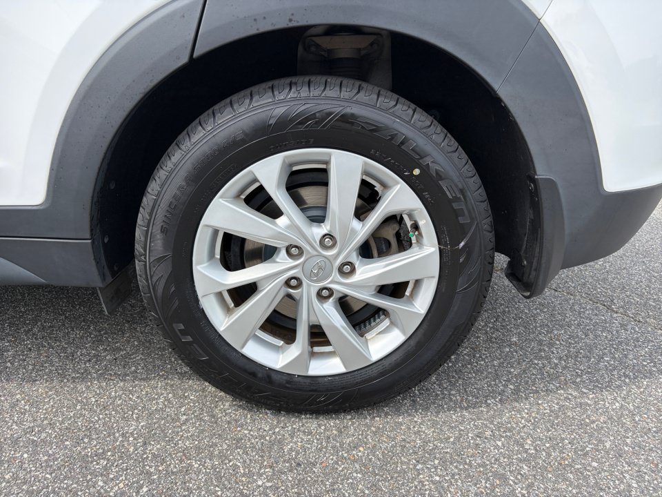 Used 2020 Hyundai Tucson Value FWD image 26