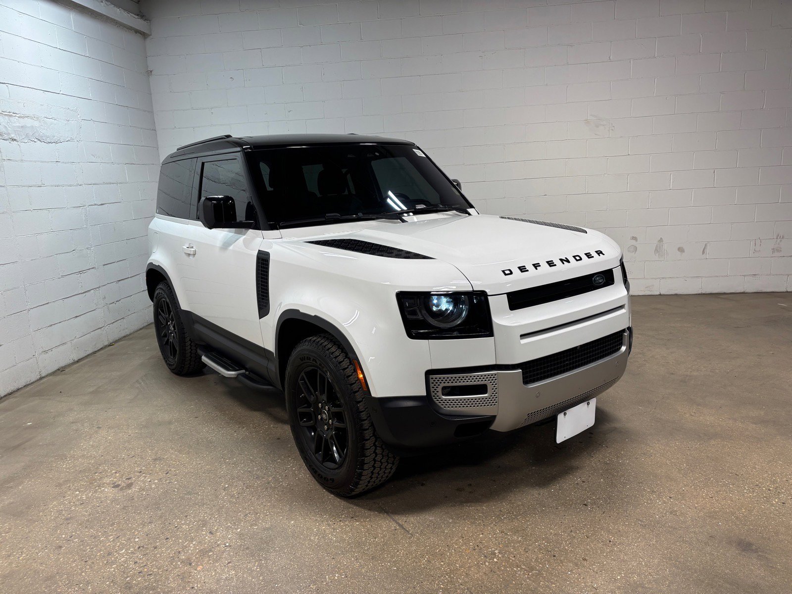 Used 2021 Land Rover Defender 90 S AWD/4WD image 4
