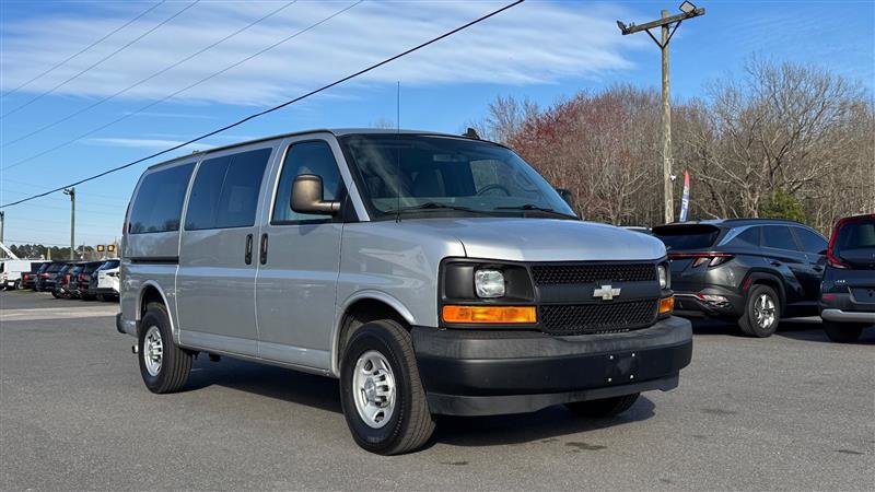 Used 2017 Chevrolet Express 2500 LS image 4