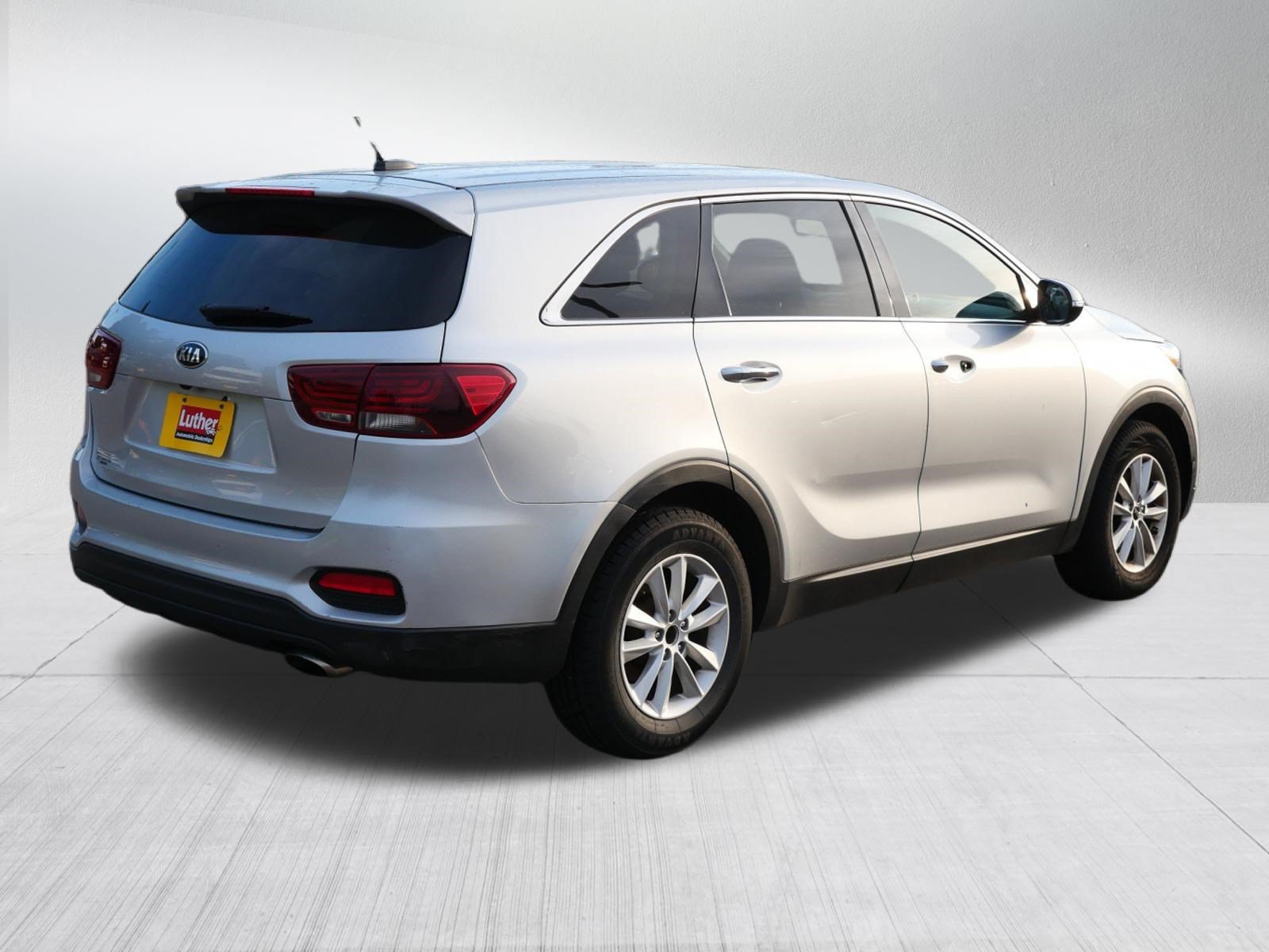 Used 2019 Kia Sorento FWD V6 image 7