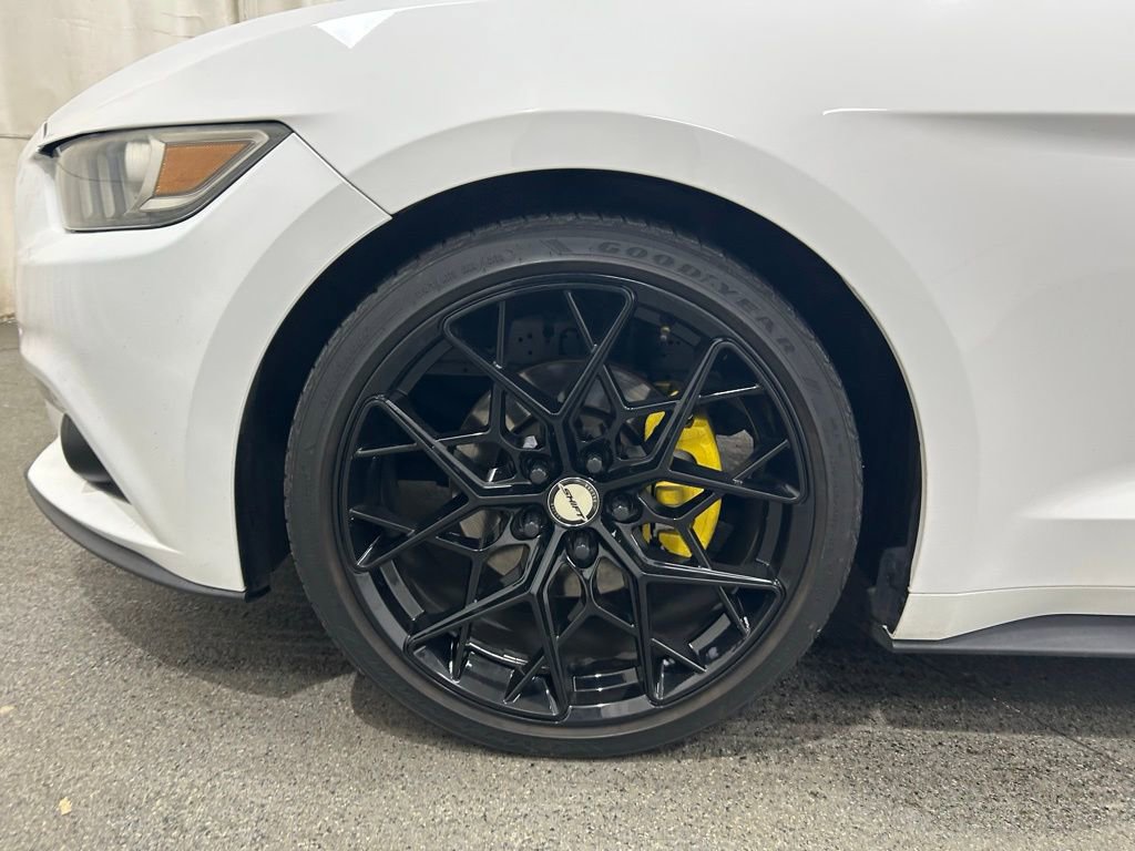 Used 2015 Ford Mustang V6 w/ Equipment Group 051A image 12