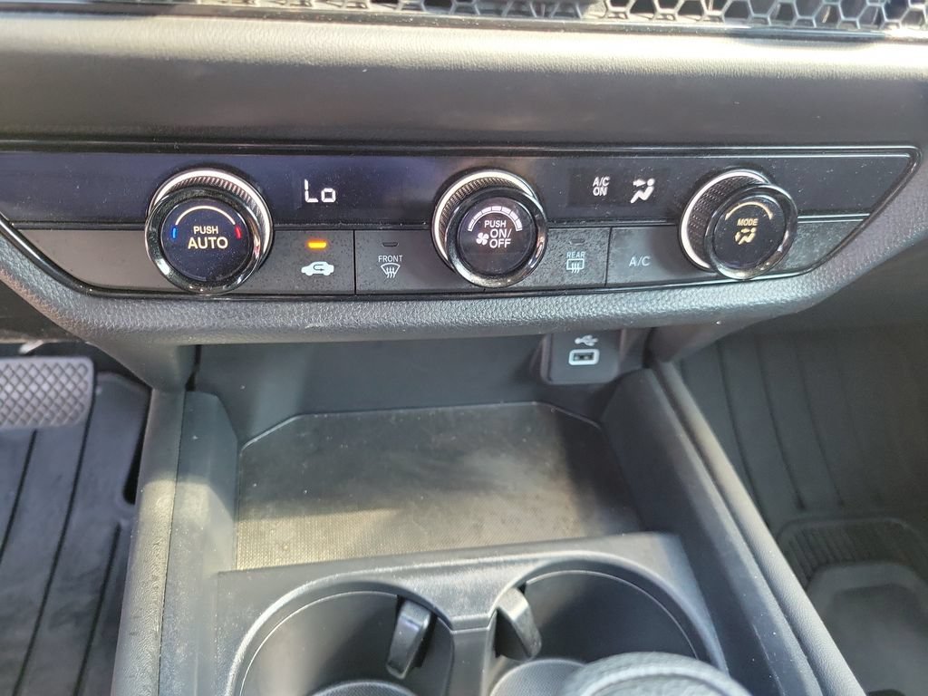 Used 2024 Honda HR-V LX image 31