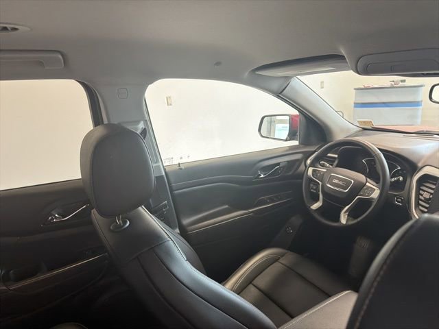 Used 2023 GMC Acadia SLT image 29