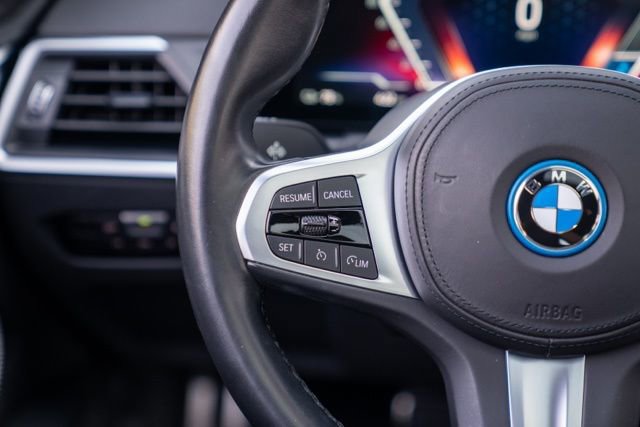 Used 2023 BMW i4 eDrive40 w/ M Sport Package image 29