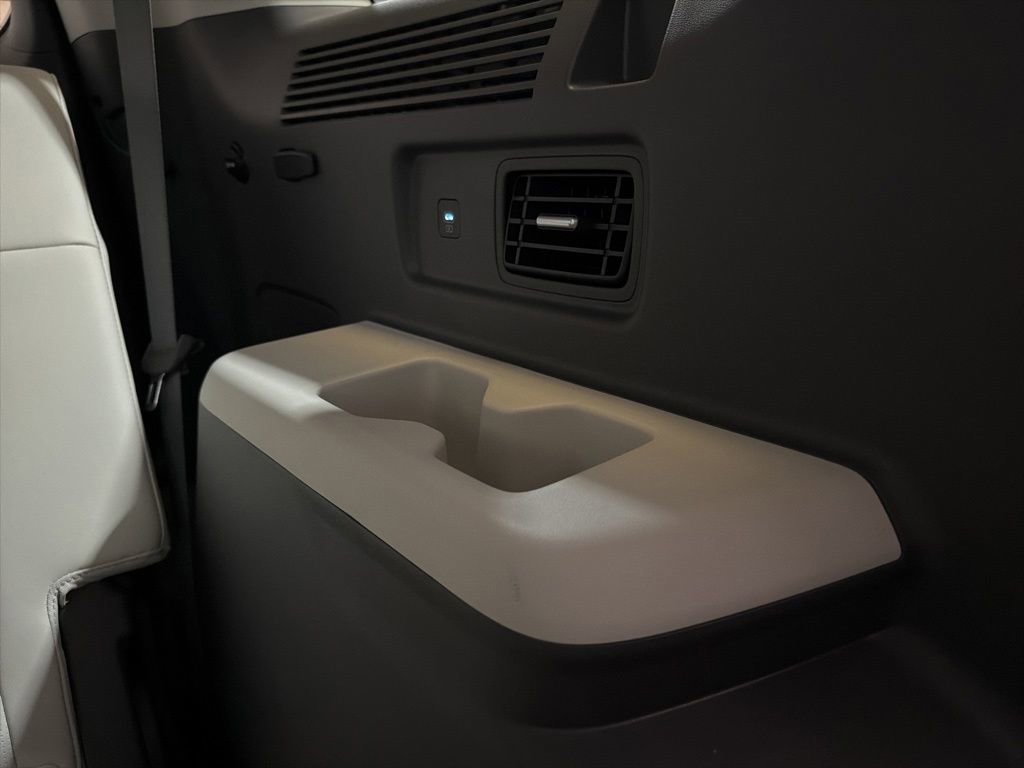 Used 2024 Hyundai Santa Fe Calligraphy image 37