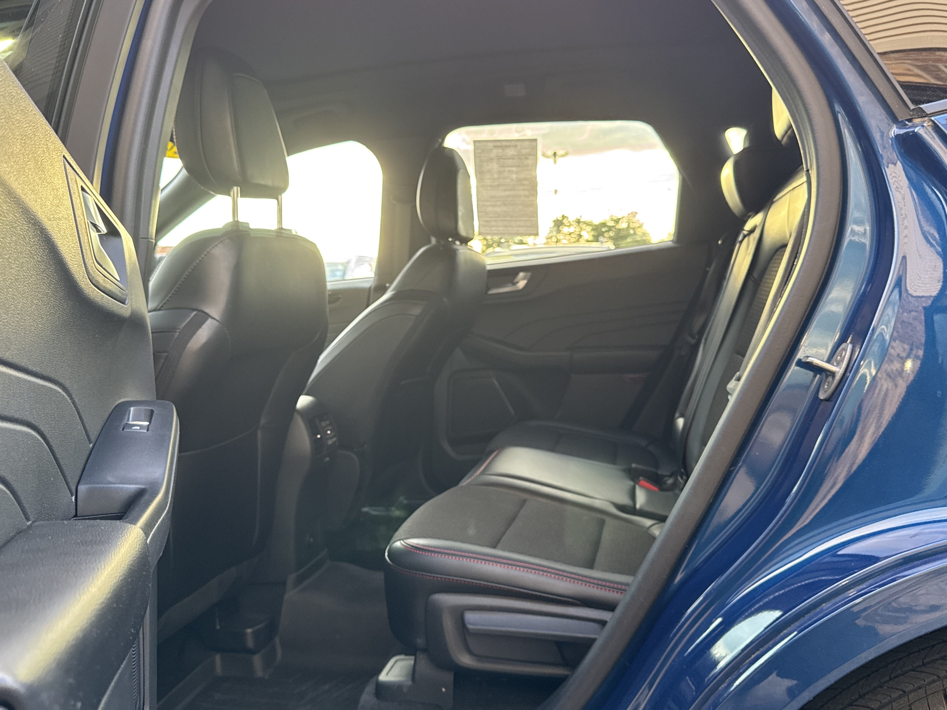 Used 2023 Ford Escape ST-Line w/ Tech Pack #1 AWD/4WD image 10