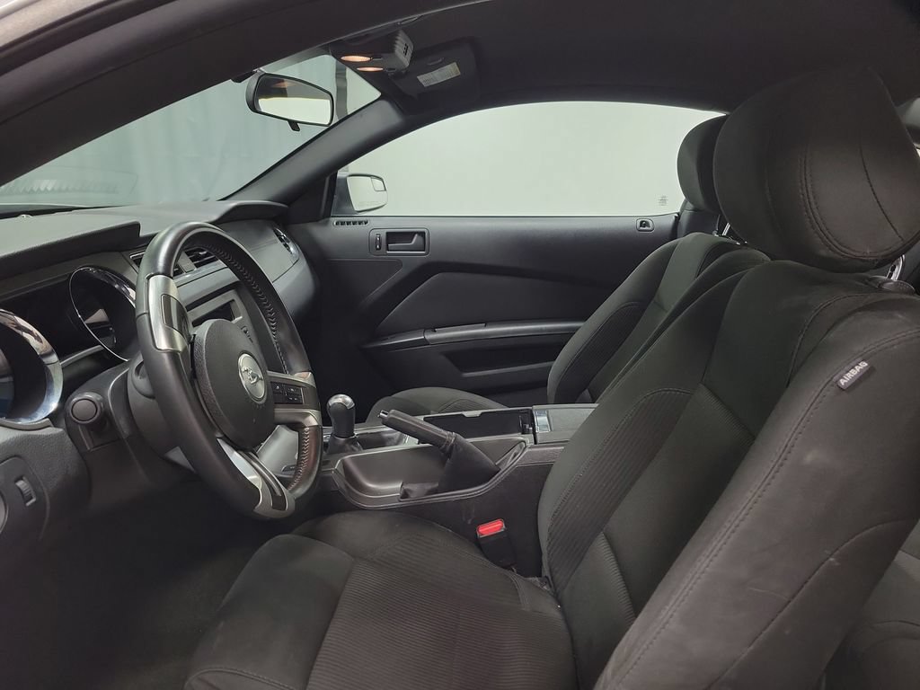 Used 2014 Ford Mustang Coupe RWD image 16