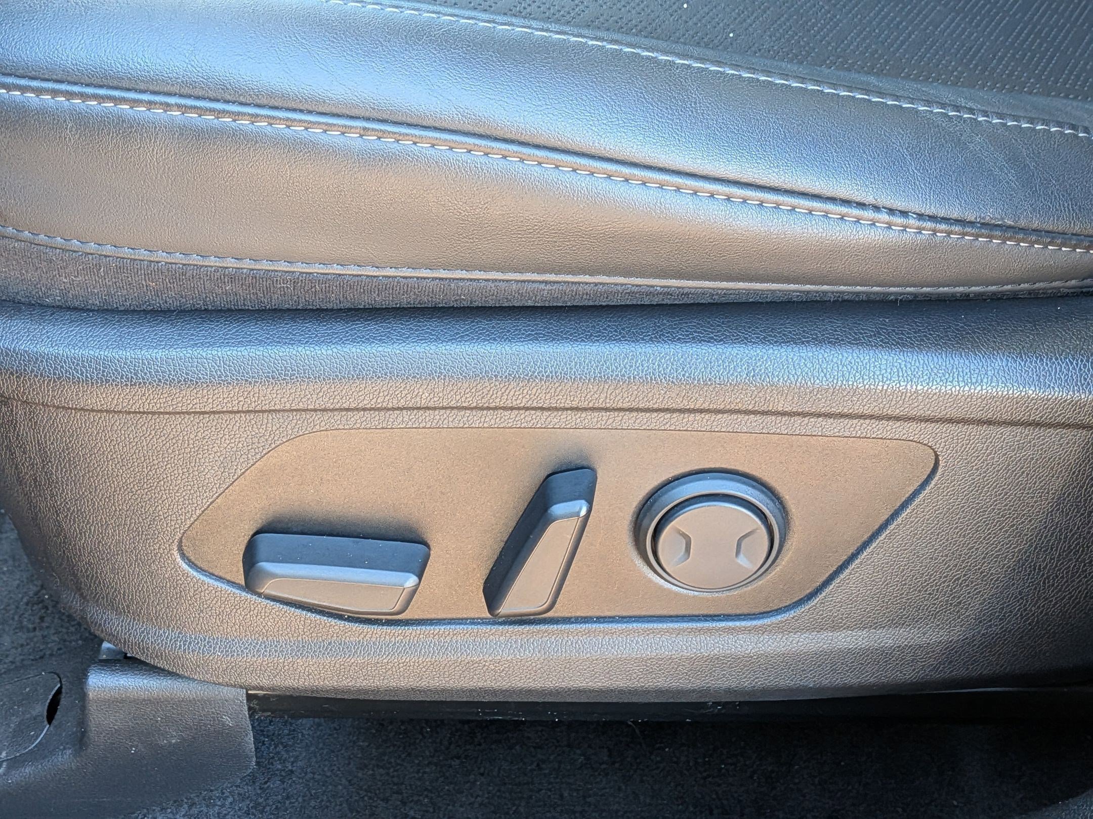 Used 2022 Kia Sorento S image 15