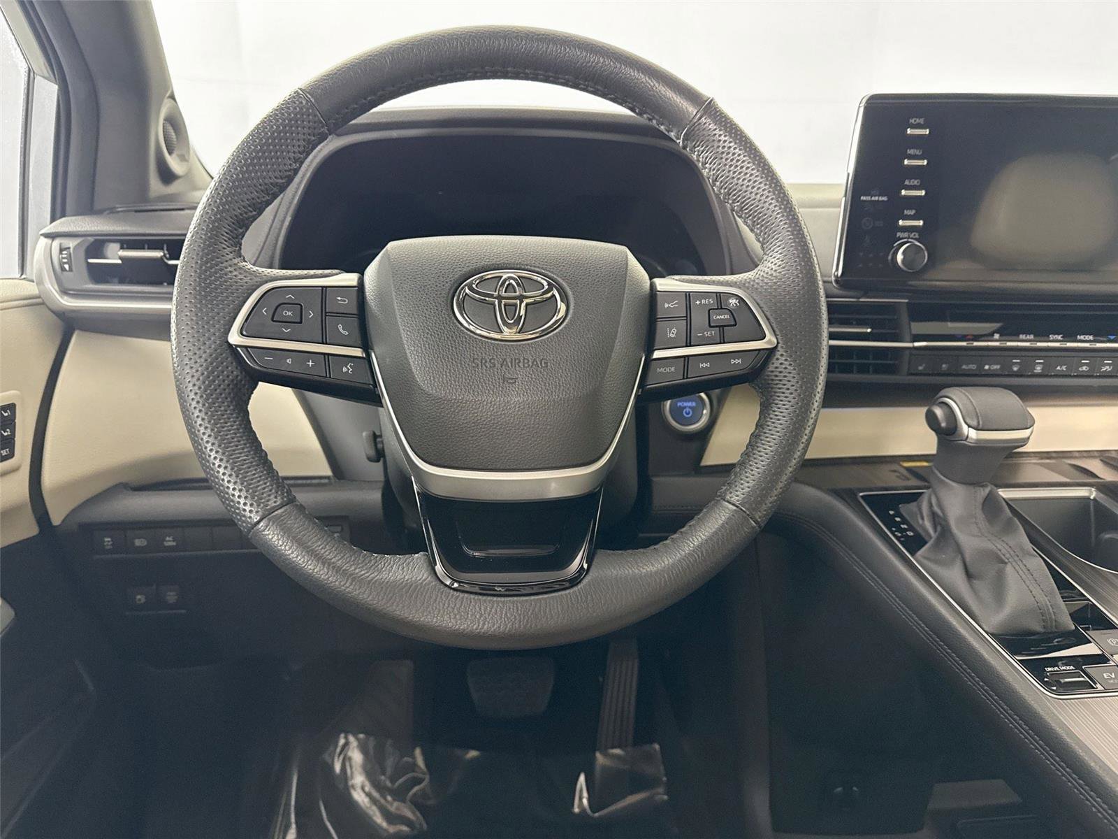 Certified 2023 Toyota Sienna Limited image 34