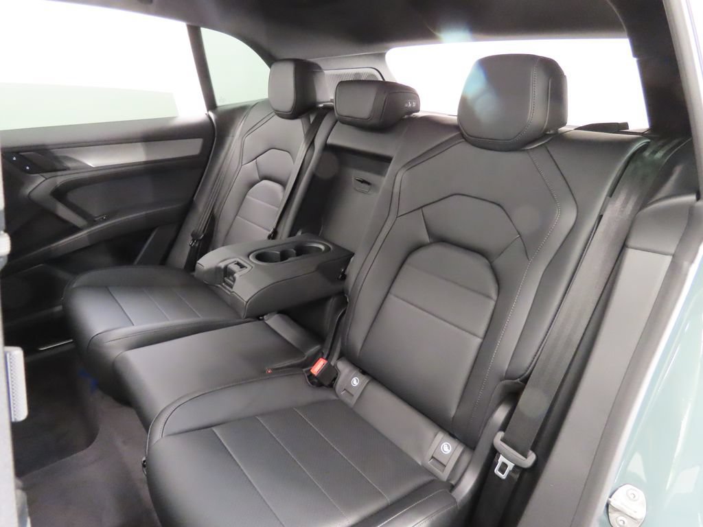 New 2026 Porsche Cayenne S AWD/4WD image 44