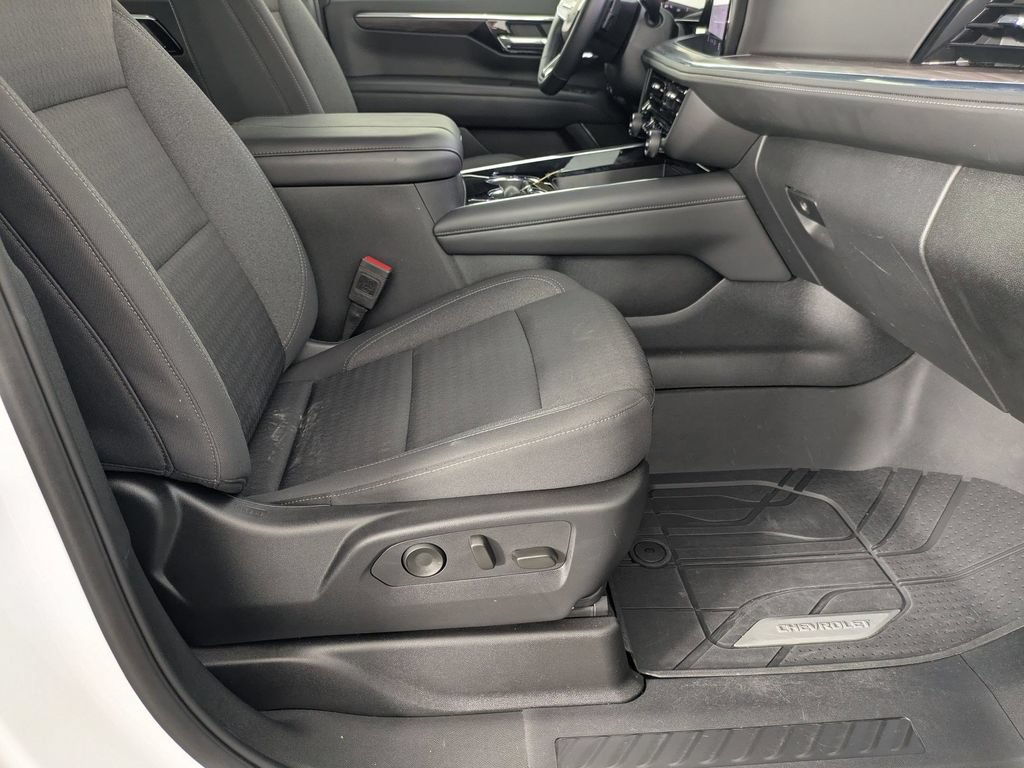 Certified 2025 Chevrolet Tahoe LS AWD/4WD image 40