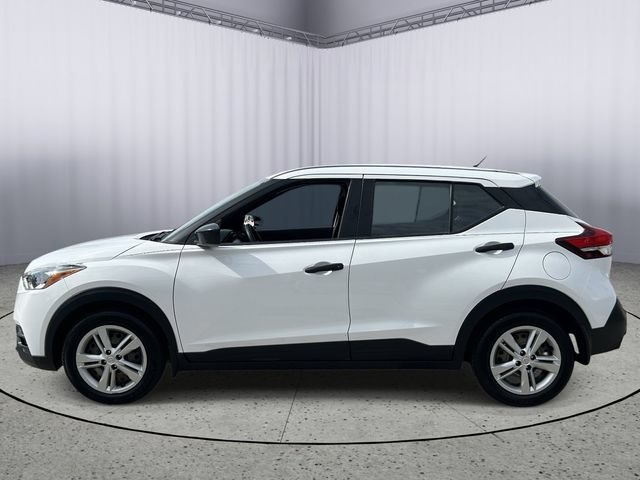 Used 2020 Nissan Kicks S FWD image 3