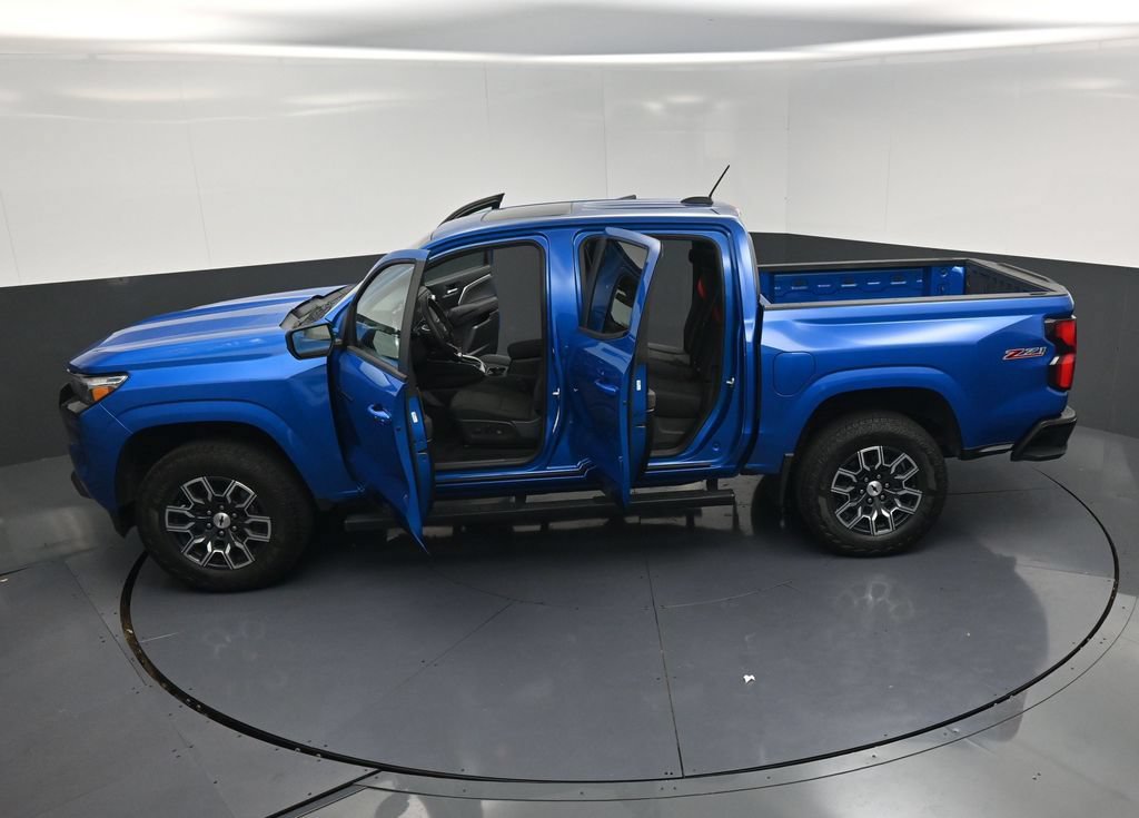 Used 2024 Chevrolet Colorado Z71 w/ Z71 Convenience Package 2 AWD/4WD image 24
