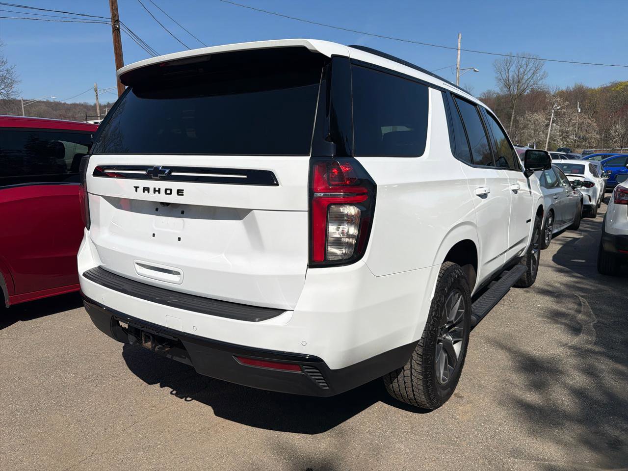 Used 2024 Chevrolet Tahoe Z71 w/ Luxury Package AWD/4WD image 6