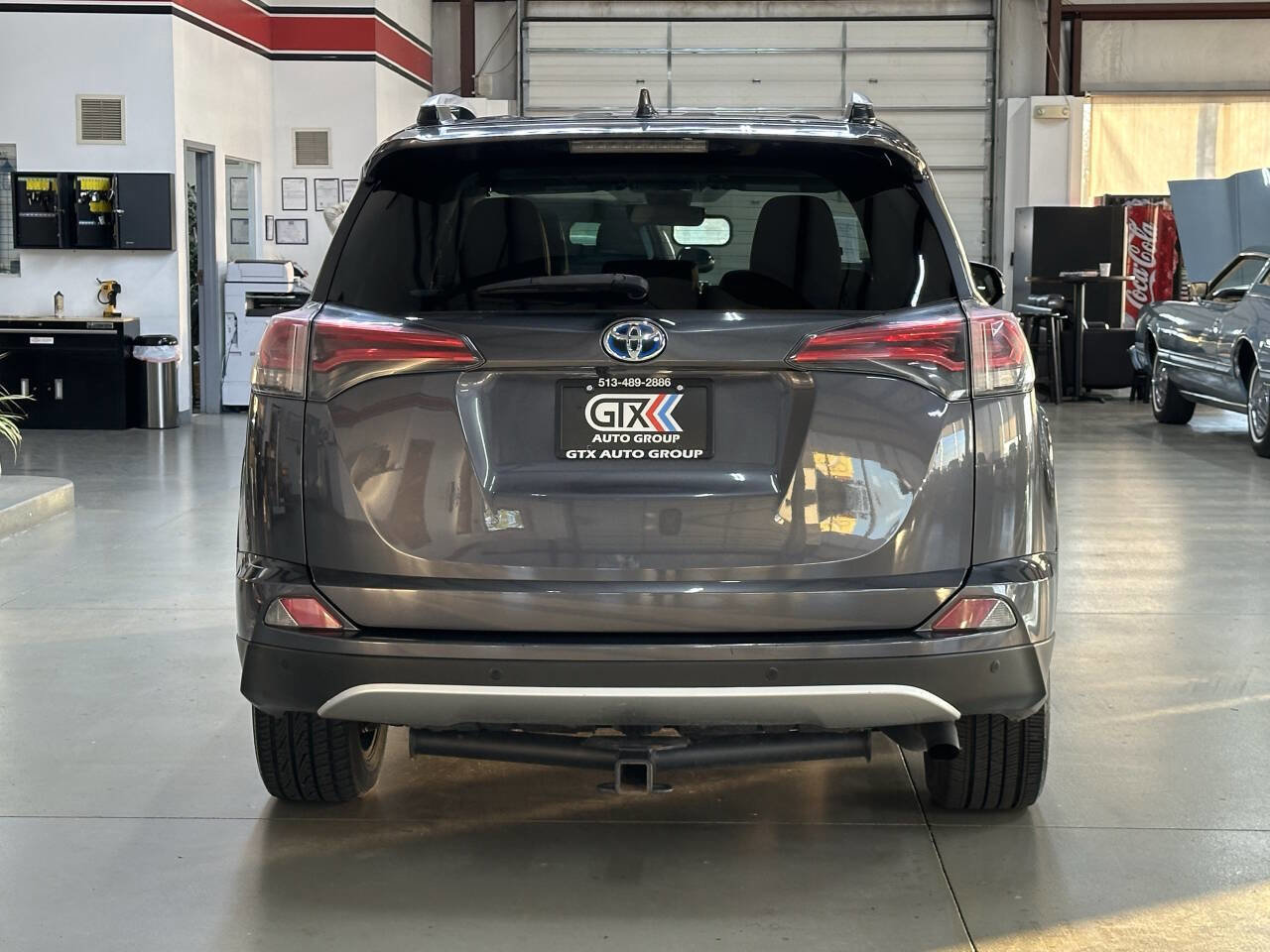 Used 2016 Toyota RAV4 Limited image 3