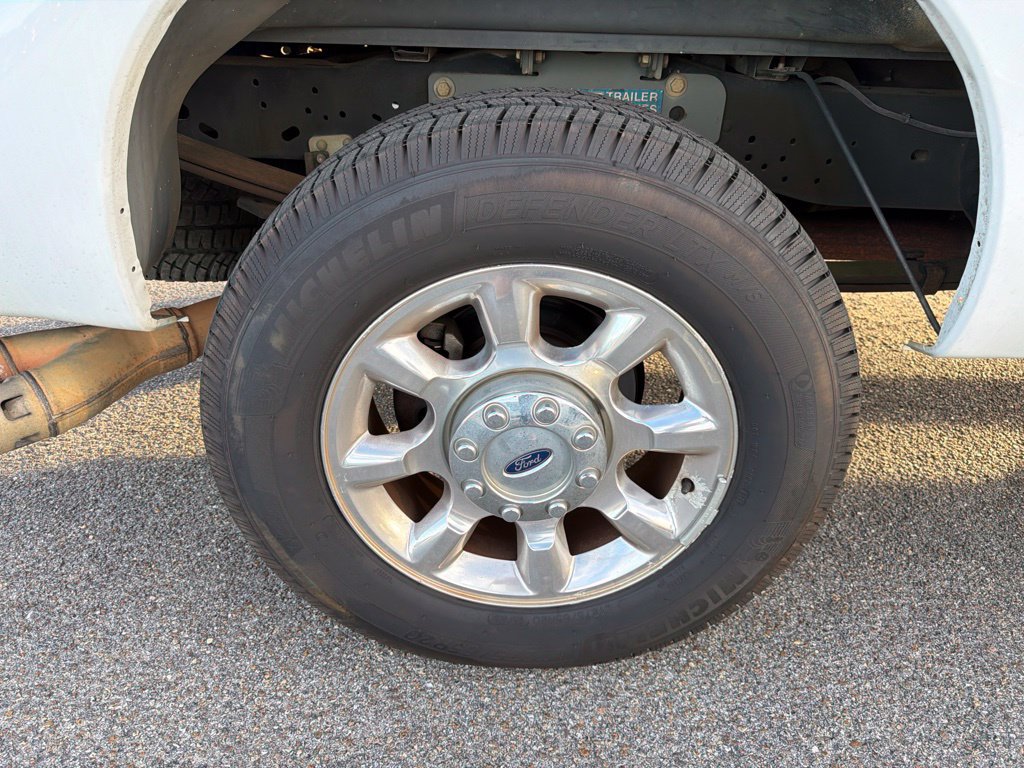 Used 2012 Ford F250 Lariat w/ Lariat Interior Pkg AWD/4WD image 13