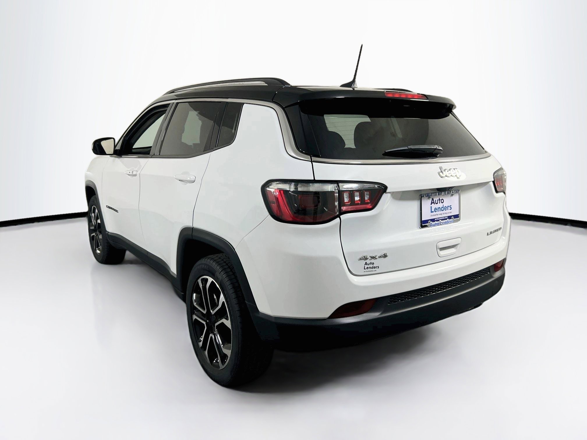 Used 2022 Jeep Compass Limited w/ Sun and Sound Group AWD/4WD image 7