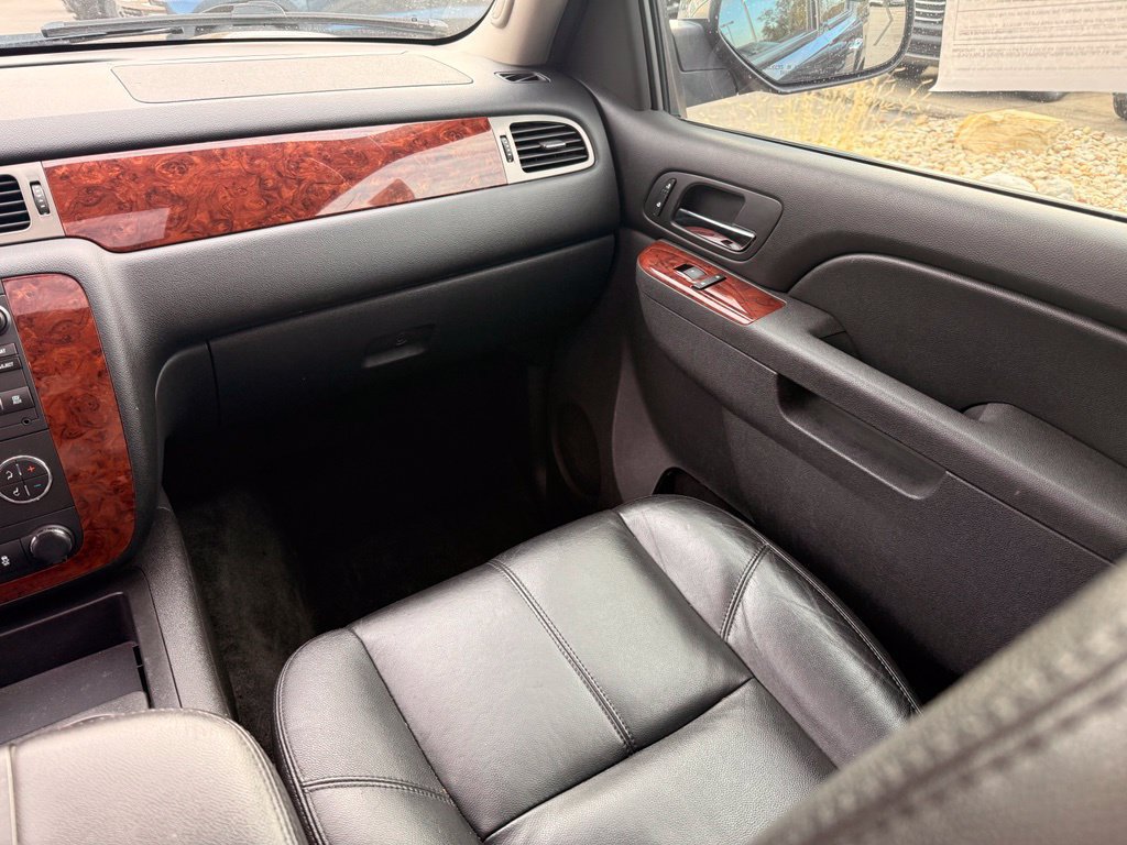 Used 2012 Chevrolet Tahoe LT w/ All-Star Edition AWD/4WD image 32