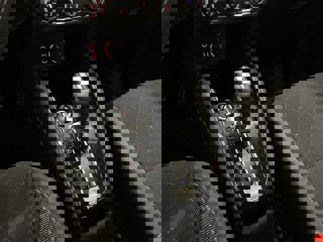 Used 2020 Nissan Kicks S image 18