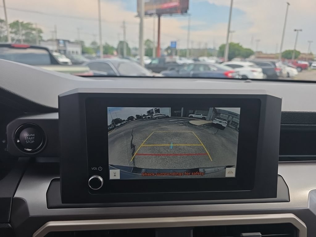 Certified 2025 Toyota Tacoma SR5 AWD/4WD image 20