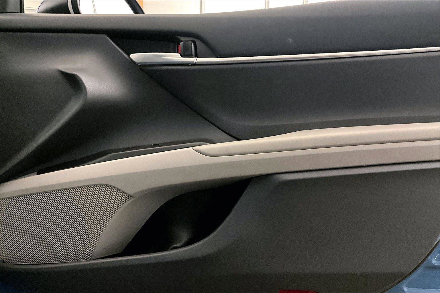 Used 2023 Toyota Camry SE image 23