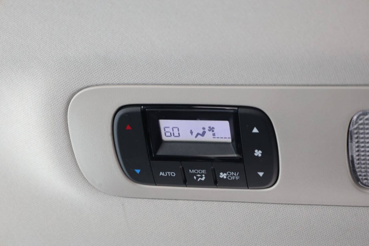 Used 2025 Honda Odyssey Elite image 23