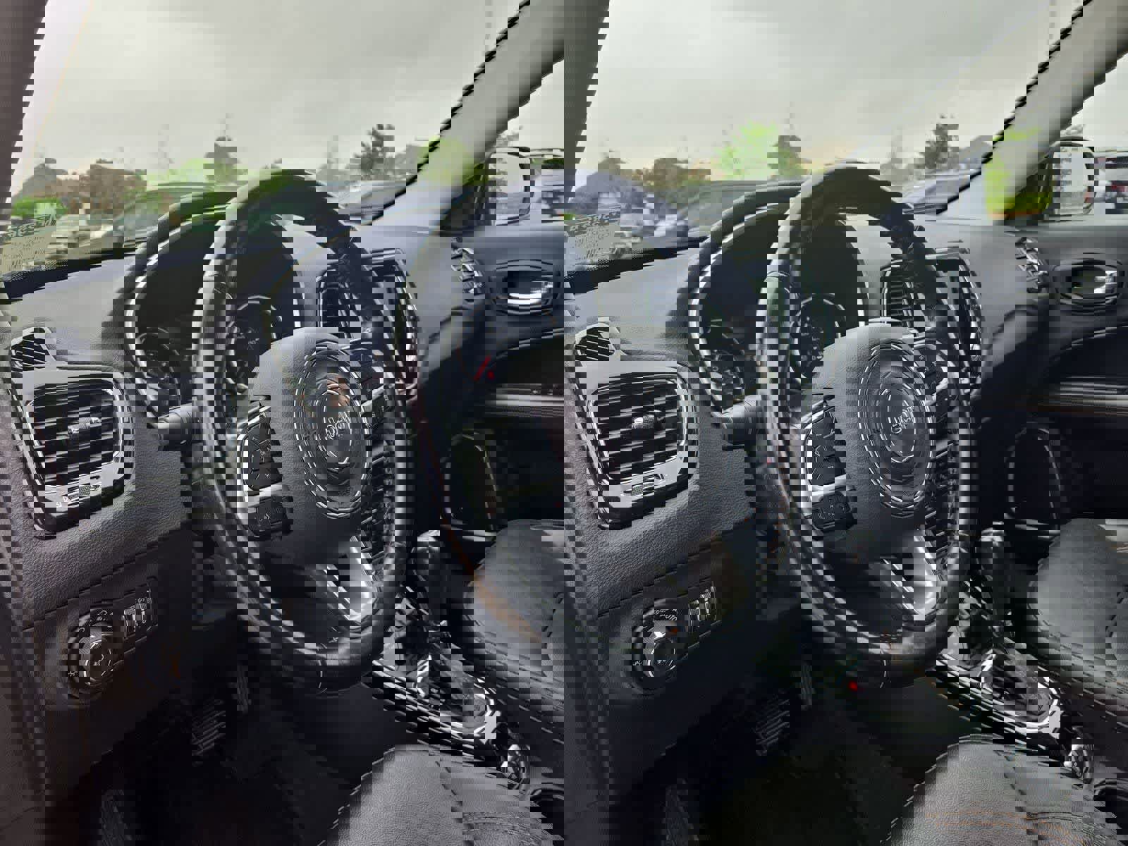 Used 2021 Jeep Compass Limited w/ Sun and Sound Group image 2