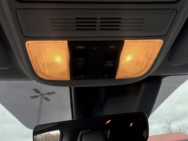 Used 2019 Honda Odyssey EX-L image 32