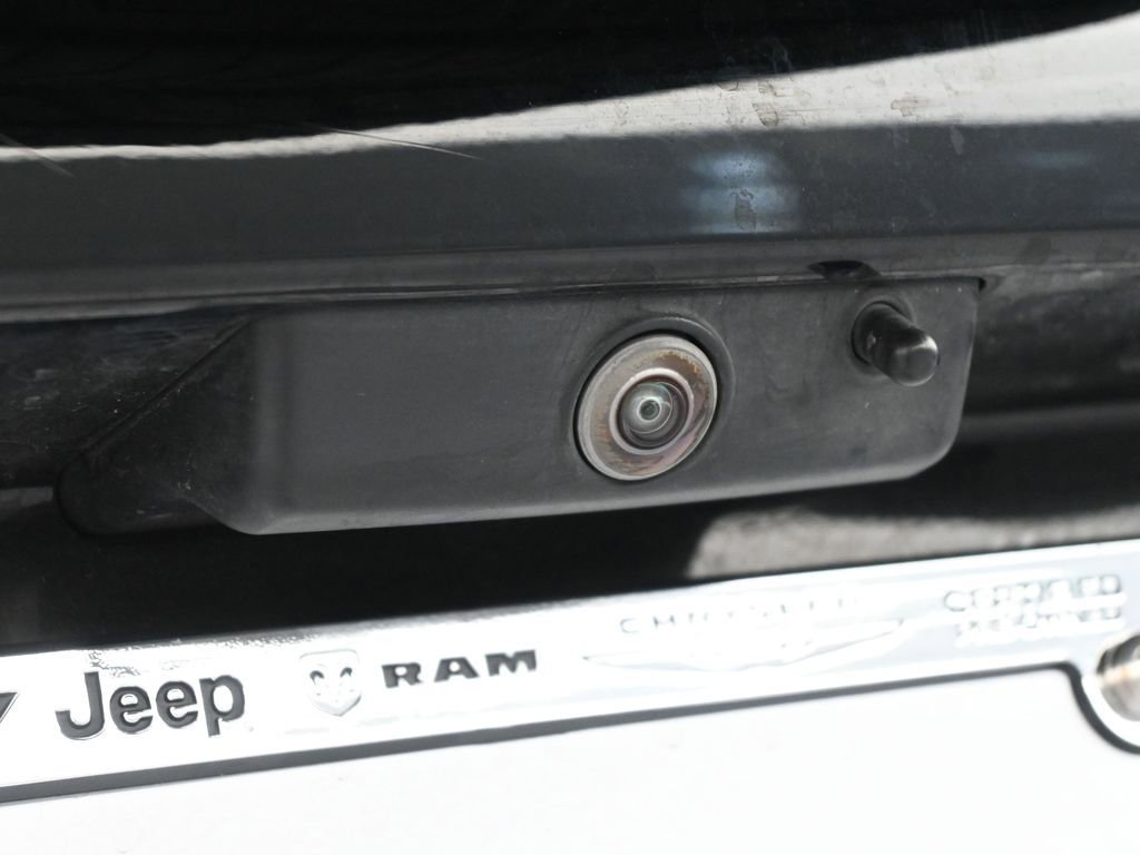 Used 2023 Land Rover Defender 90 X image 36