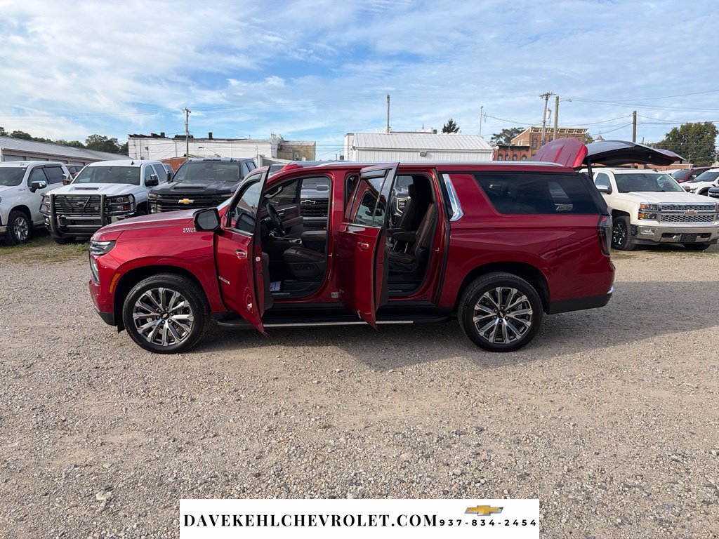 Used 2026 Chevrolet Suburban High Country w/ Sun And Tow Package AWD/4WD image 36