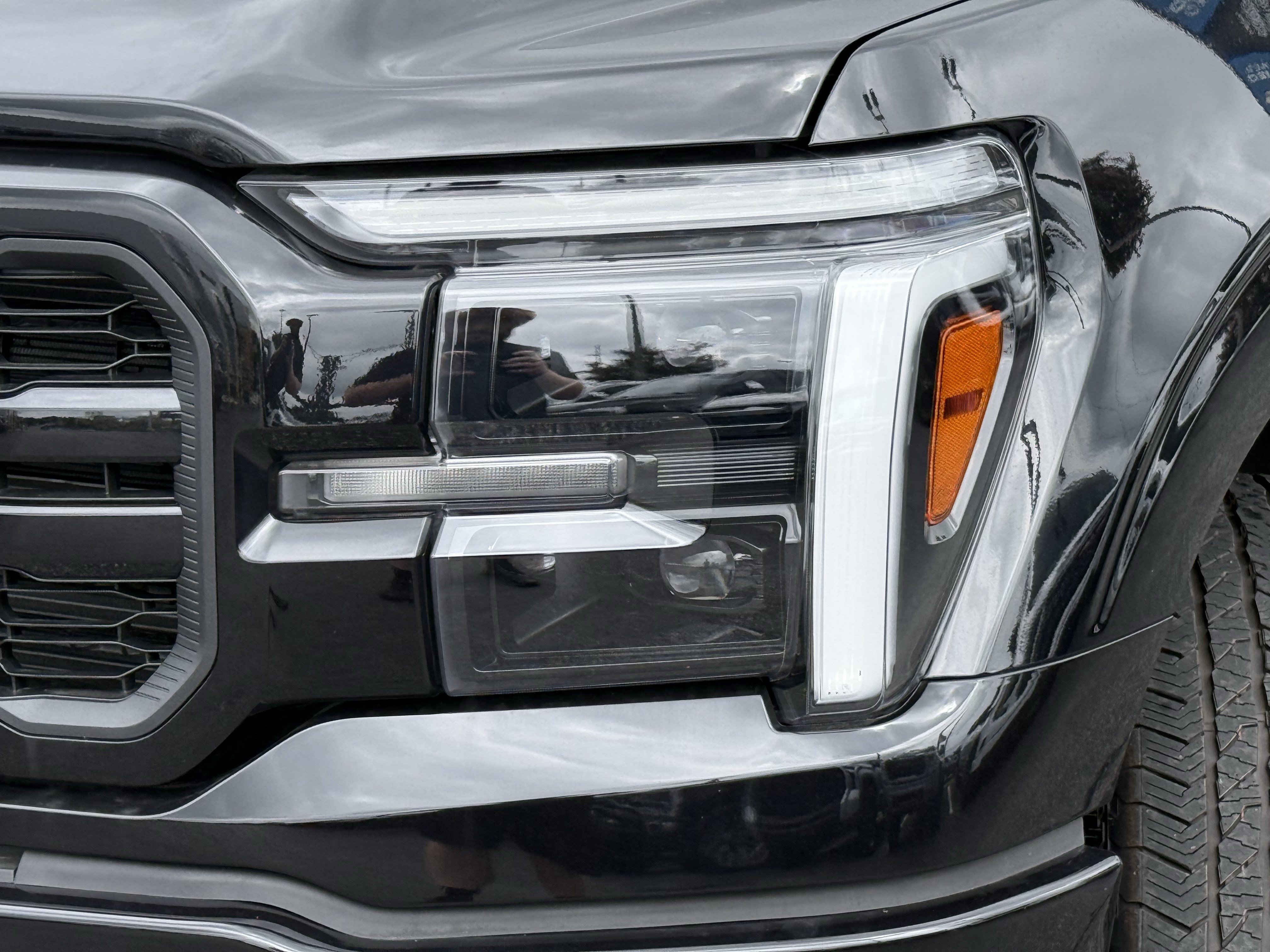 Used 2025 Ford F150 Lariat w/ Bed Utility Package AWD/4WD image 6