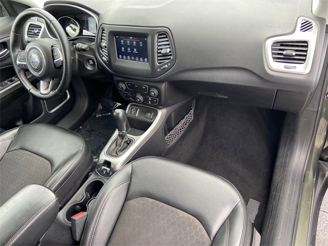 Used 2019 Jeep Compass Latitude image 9