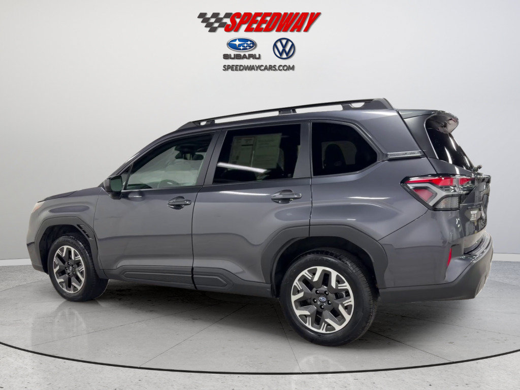 Used 2026 Subaru Forester Premium AWD/4WD image 9